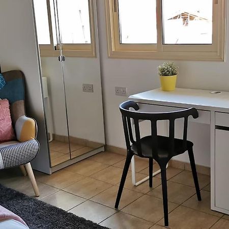 Pretty And Quiet Studio, With Wifi And Parking Limassol Exterior foto